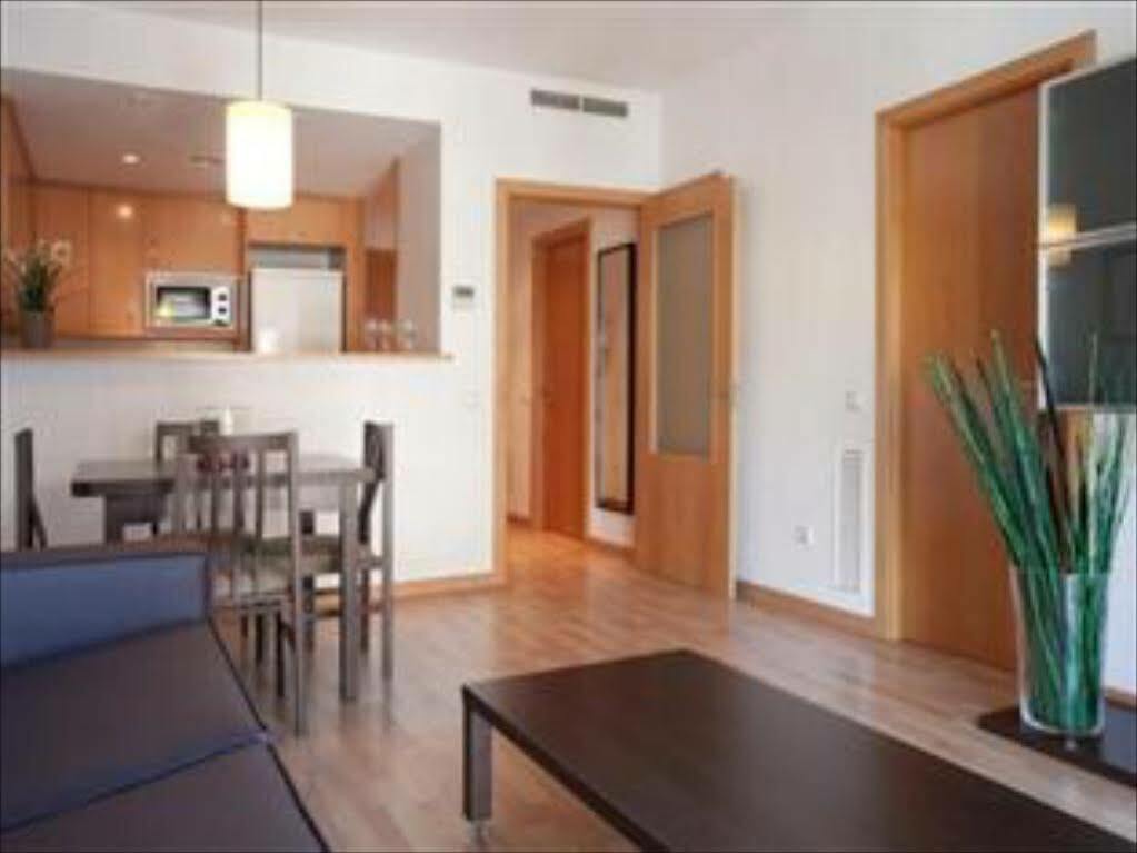 Alcam Encants Plus Barcelone Extérieur photo