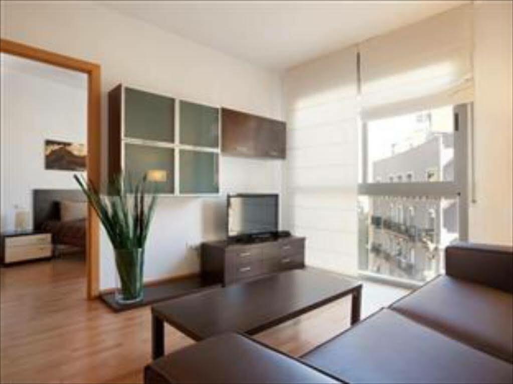 Alcam Encants Plus Barcelone Extérieur photo
